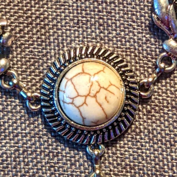 White lined stone drop statement necklace in silver or silvertone - Picture 7 of 12